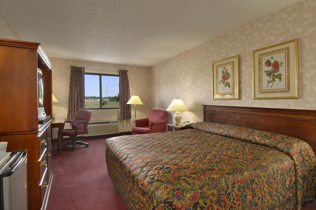 Baymont By Wyndham Muskegon Quarto foto