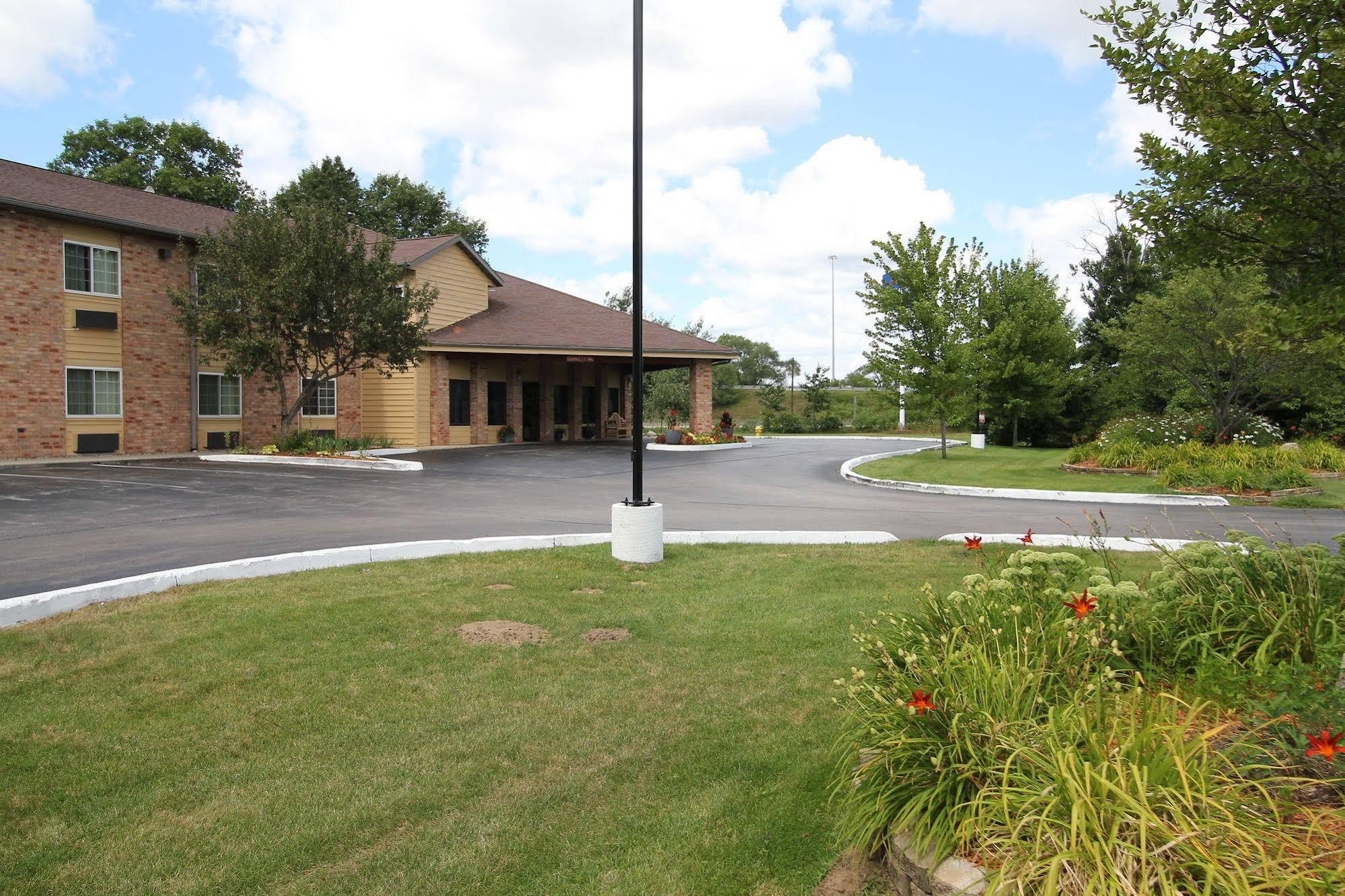 Baymont By Wyndham Muskegon Exterior foto